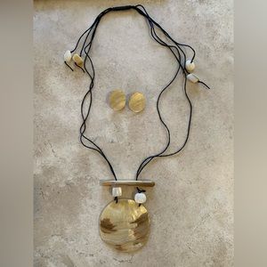 40” Shell Necklace and clip on Earrings